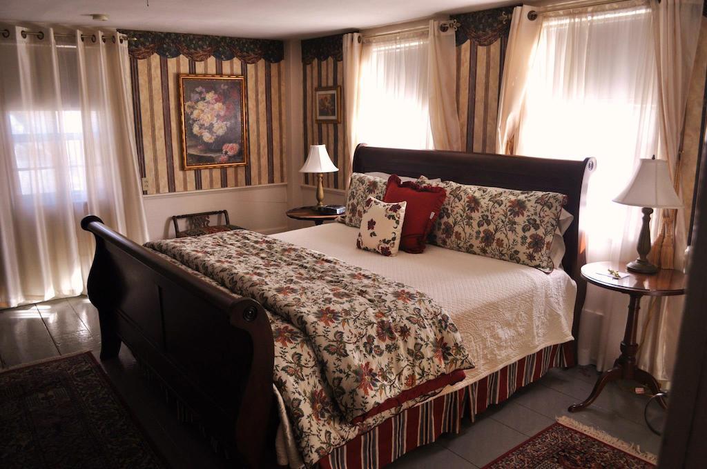 Colby Hill Inn Henniker Δωμάτιο φωτογραφία
